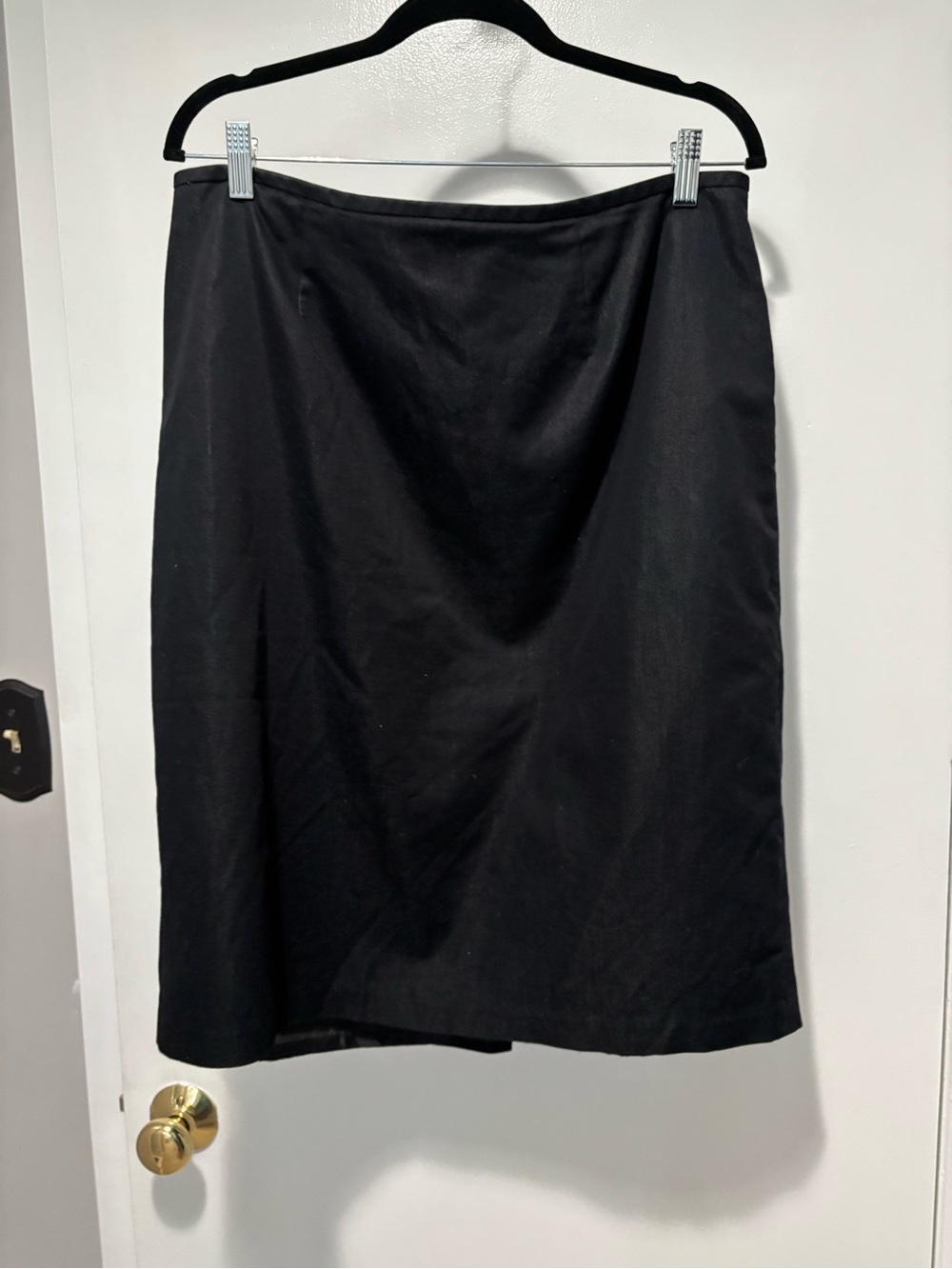 Isabella Women’s Suits Classic Black Midi Lined Skirt Size 14W